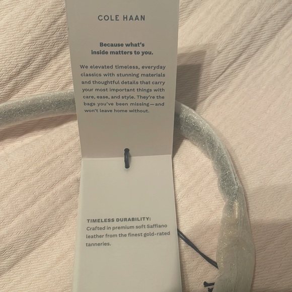 NWT Black Cole Haan Go Anywhere Wristlet - Picture 2 of 10